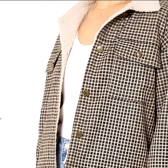 ENTRO Trucker Jacket w/ Sherpa Lining | Design Inspired by Men | NWT | Size Med - Picture 3 of 11